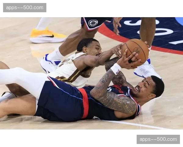 快船轻取猛龙27分 伦纳德加兰科林斯三人合砍74分